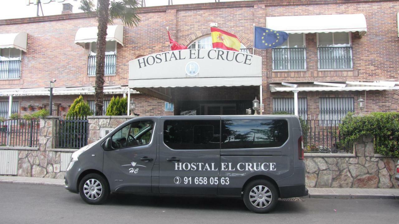 Hostal El Cruce ปารากูเอยอส เด ฆารามา ภายนอก รูปภาพ